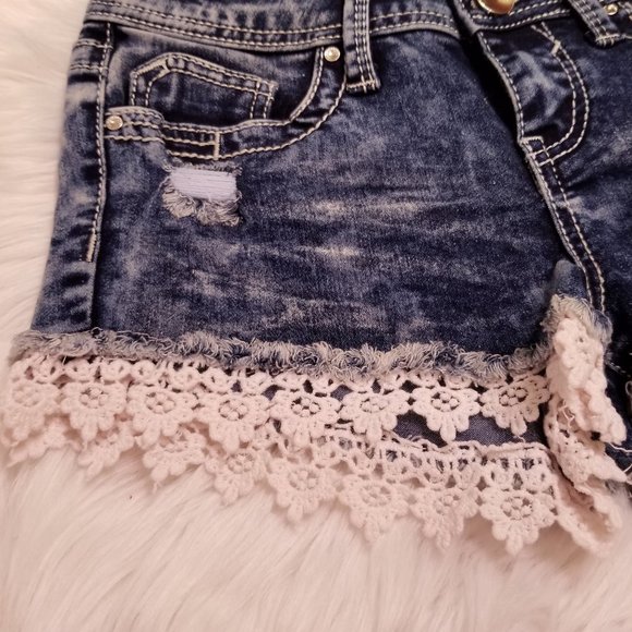 Acid Wash Jean Shorts with Lace Trim - Picture 3 of 7